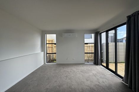 Photo of property in 16 Elegant Lane, Ranui, Auckland, 0612