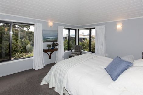 Photo of property in 36 Ripiro Drive, Baylys Beach, Dargaville, 0377