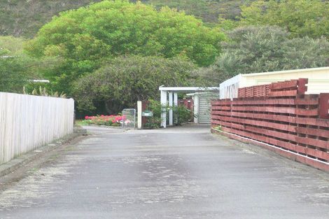 Photo of property in 54 Hillside Drive, Maoribank, Upper Hutt, 5018