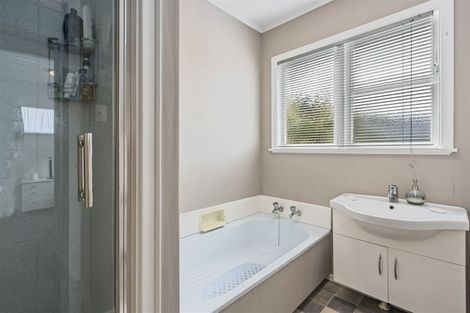 Photo of property in 19 Camellia Terrace, Maungaraki, Lower Hutt, 5010