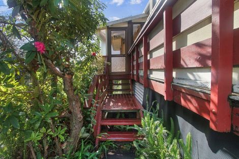 Photo of property in 1/78 Bentley Avenue, Glenfield, Auckland, 0629