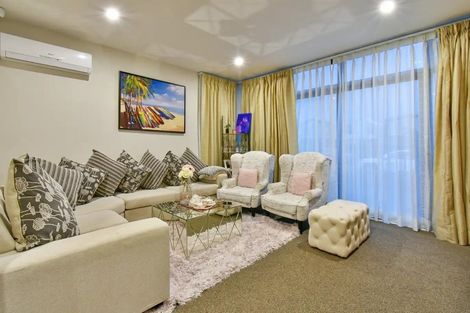 Photo of property in 69 Battalion Drive, Papakura, 2110