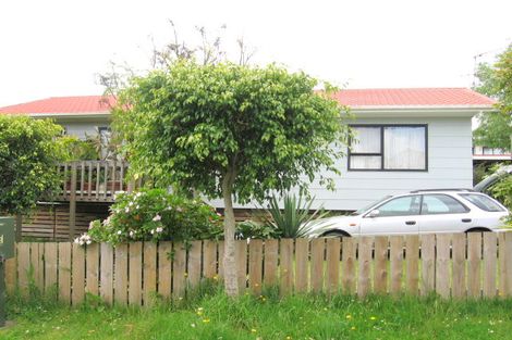 Photo of property in 2/54 Maywood Crescent, Glen Eden, Auckland, 0602