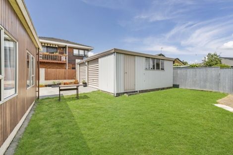 Photo of property in 32 Rushgreen Avenue, Pahurehure, Papakura, 2113