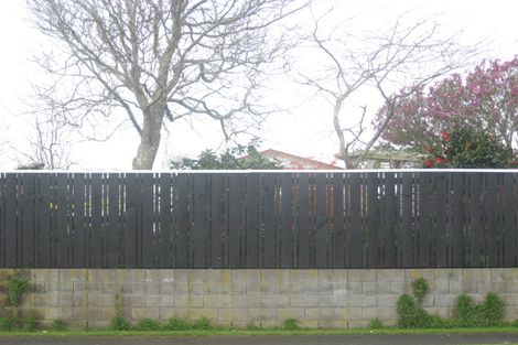 Photo of property in 10 Ngarue Place, Waitara, 4320