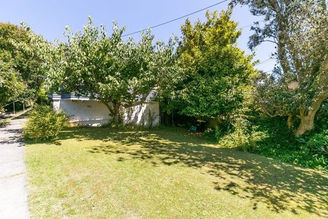 Photo of property in 10 Burrows Avenue, Karori, Wellington, 6012