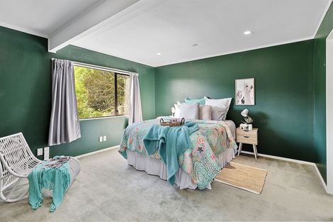 Photo of property in 16a Mana View Road, Paremata, Porirua, 5026