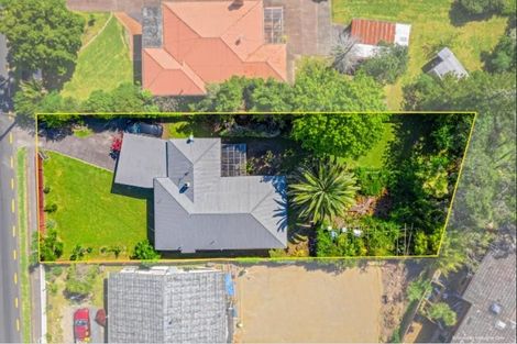 Photo of property in 59 Golf Road, New Lynn, Auckland, 0600