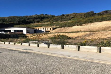 Photo of property in 52 Ruthven Road, Wainuiomata, Lower Hutt, 5014