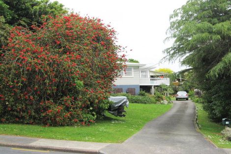 Photo of property in 18 Ladies Mile, Manly, Whangaparaoa, 0930