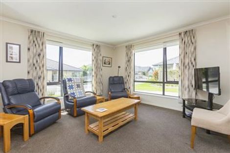 Photo of property in 6 Piper Lane, Snells Beach, 0920