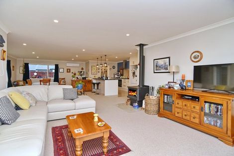 Photo of property in 88 Petries Road, Woodend, 7610