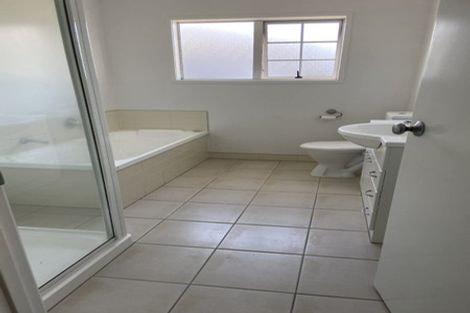 Photo of property in 40 Mulvaney Crescent, Henderson, Auckland, 0612