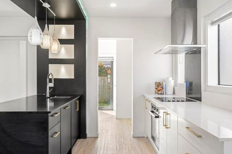 Photo of property in 86 Racecourse Road, Sockburn, Christchurch, 8042