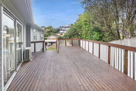 Photo of property in 26 Sovereign Place, Glenfield, Auckland, 0629