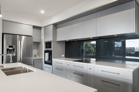 Photo of property in 12 Noble Johnston Drive, Katikati, 3129