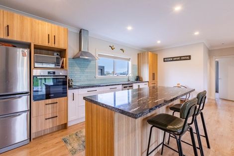 Photo of property in 417 Racecourse Road, Waipukurau, 4282