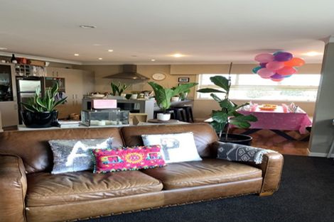 Photo of property in 30 Queen Street, Papakura, 2110