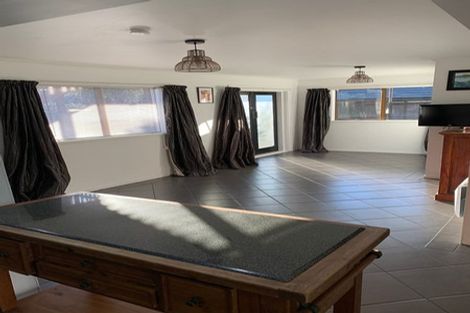 Photo of property in 485 West Coast Road, Glen Eden, Auckland, 0602