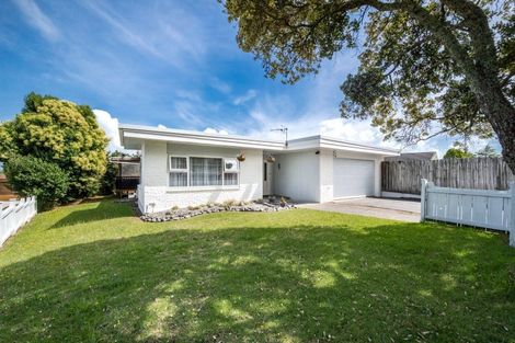 Photo of property in 65 O'halloran Road, Howick, Auckland, 2014