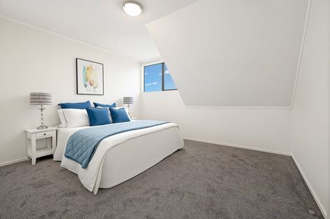 Photo of property in 54 Zefiro Drive, Massey, Auckland, 0614