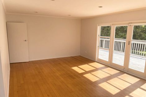 Photo of property in 7 Edgerton Road, Te Atatu Peninsula, Auckland, 0610