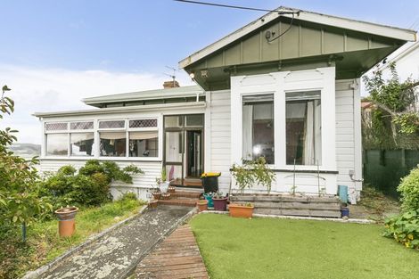 Photo of property in 9 Lerwick Terrace, Melrose, Wellington, 6023