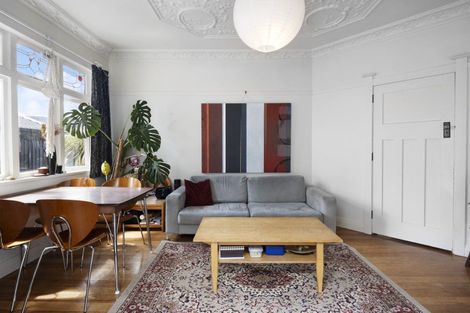 Photo of property in 24 Myrtle Crescent, Mount Cook, Wellington, 6021