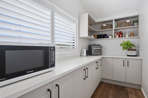 Photo of property in 2 Seven Oaks Drive, Kinloch, Taupo, 3377