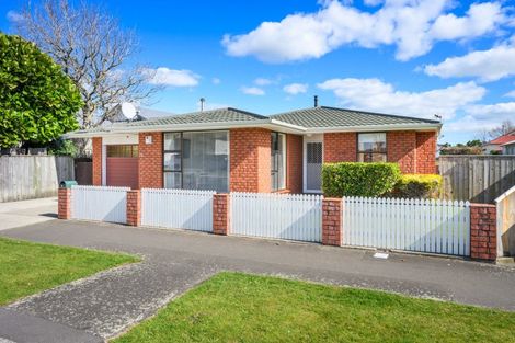 Photo of property in 74 Albert Street, Palmerston North, 4414