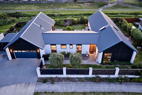 Photo of property in 41 Hudson Place, Paraparaumu, 5032