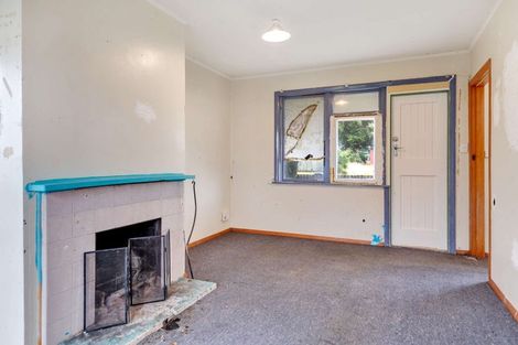 Photo of property in 4 Matipo Street, Castlecliff, Wanganui, 4501