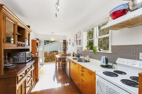 Photo of property in 27 Victory Avenue, Karori, Wellington, 6012