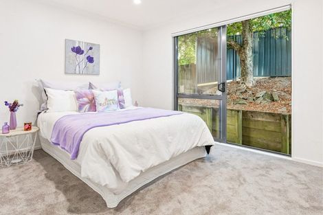 Photo of property in 21 Breenagh Place, Massey, Auckland, 0614