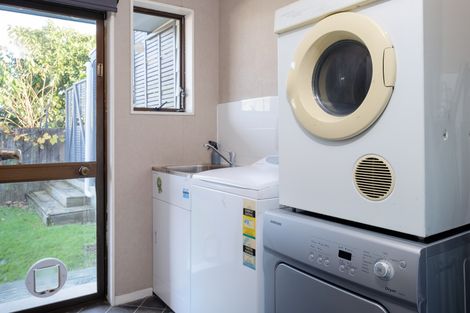 Photo of property in 7b Pokapu Place, Bethlehem, Tauranga, 3110