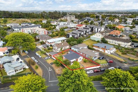 Photo of property in 8 Pembroke Lane, Hamilton Lake, Hamilton, 3204