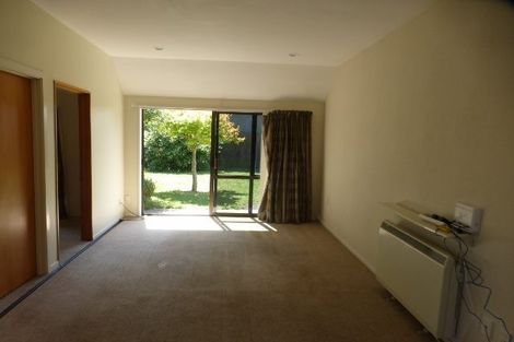 Photo of property in 76b Maidstone Road, Ilam, Christchurch, 8041
