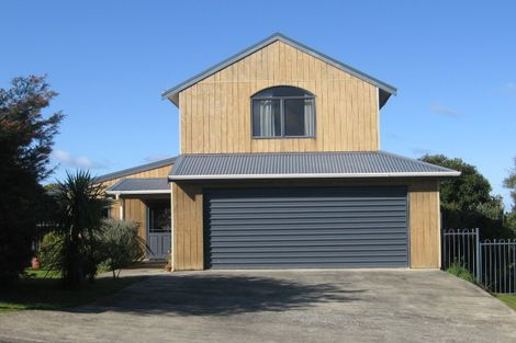 Photo of property in 4 Taranui Place, Mangawhai Heads, Mangawhai, 0505