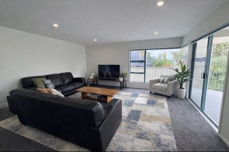 Photo of property in 20 Ealing Crescent, Beachlands, Auckland, 2018