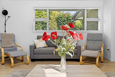 Photo of property in 29 Chesham Avenue, Waipahihi, Taupo, 3330