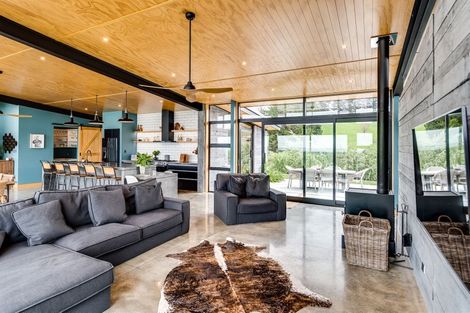 Photo of property in 55 Avery Road, Eskdale, Napier, 4182