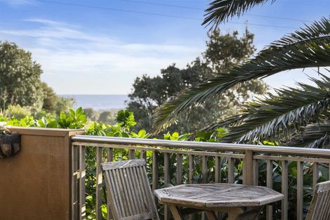 Photo of property in 333 Motutara Road, Muriwai, Waimauku, 0881