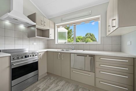 Photo of property in 18 Seaview Road, Ruakaka, 0116