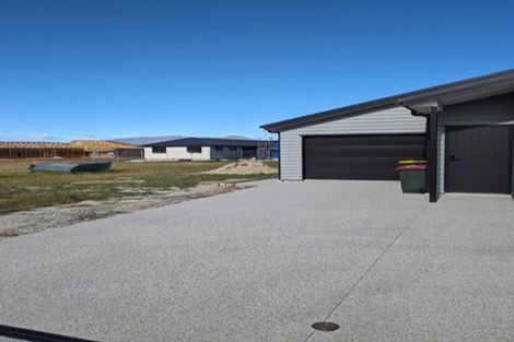 Photo of property in 10 Waddell Street, Lake Hawea, 9382