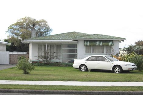 Photo of property in 18 Shackleton Street, Maraenui, Napier, 4110