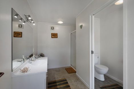 Photo of property in 26 Tapu Coroglen Road, Tapu, Thames, 3575