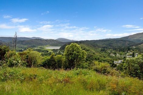 Photo of property in 86 Mount Marua Way, Timberlea, Upper Hutt, 5018