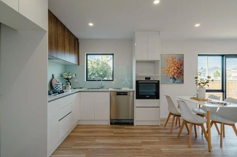 Photo of property in 24d Aurea Avenue, Pakuranga, Auckland, 2010