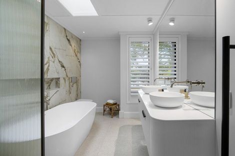 Photo of property in 5 Waiwetu Street, Fendalton, Christchurch, 8052