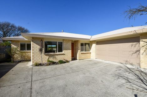 Photo of property in 242a High Street North, Carterton, 5713